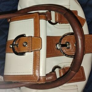 Vintage Y2K coach bag w/ matching wallet  soho white leather with brown trim